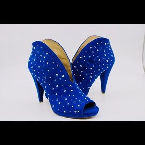 Inc. Size 8, Booties